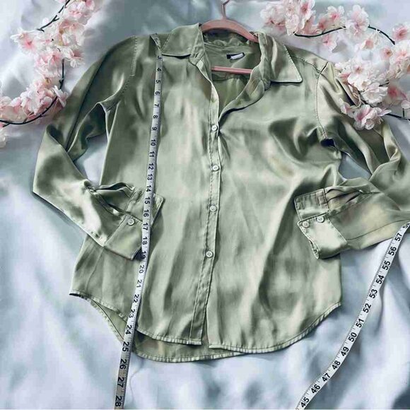 J.Crew Silky Sage Green Button-Up Shirt - Picture 3 of 3